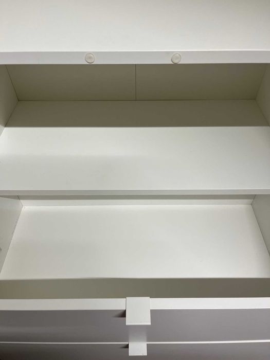 Armário IKEA VIHALS (como NOVO)