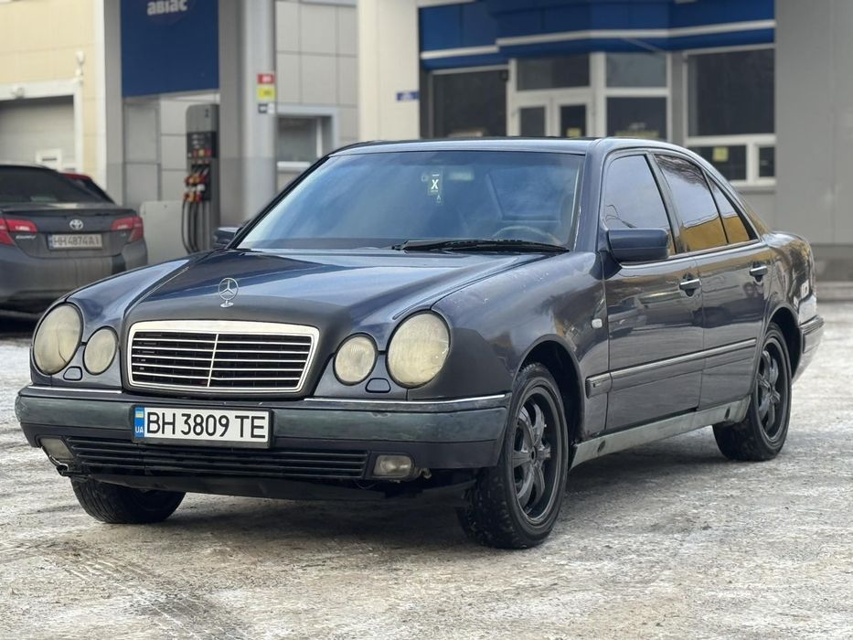 Mercedes-Benz E280 2,8AT 4matic gaz