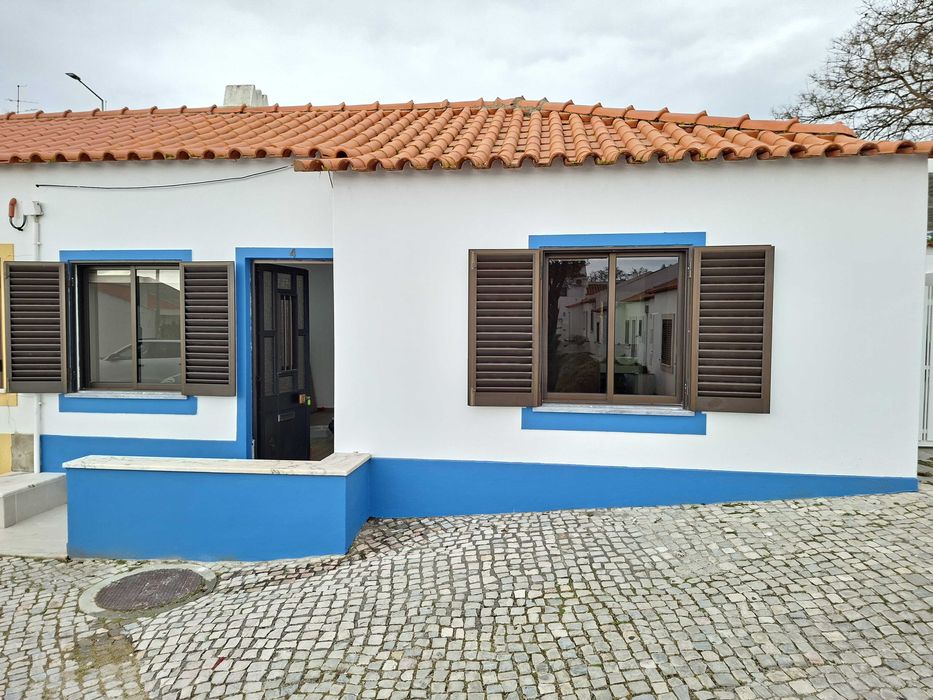 Férias | Moradia V2 | 150m da Praia | Baixa de Albufeira