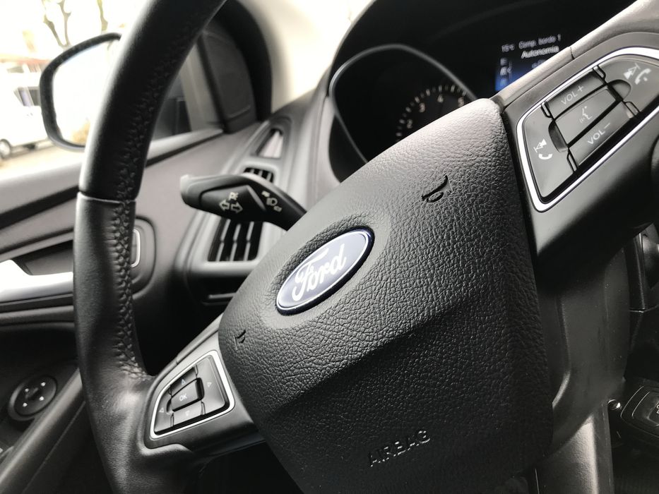 Ford Focus SCTi Automatico