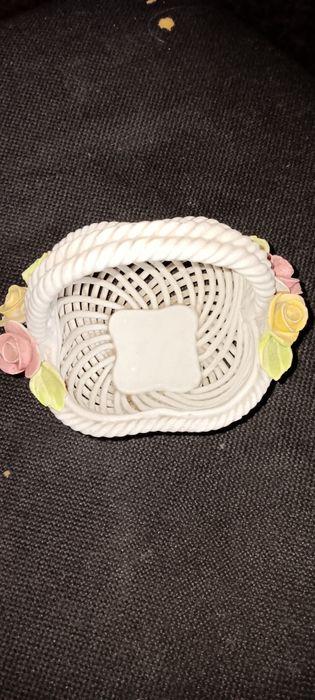 Cestinha decorativa.