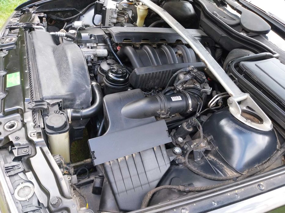 BMW e39 528i +lpg  SHODOW LINE MODEL 1997 CZARNA