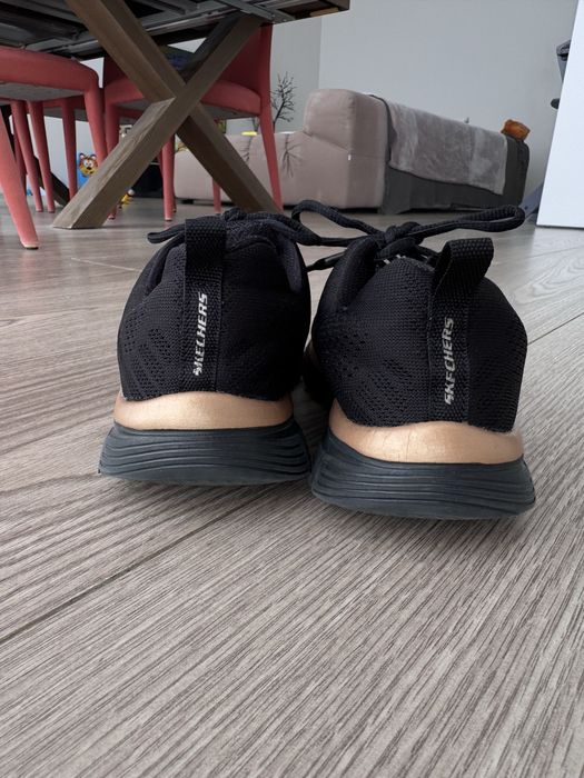 Жіночі Skechers