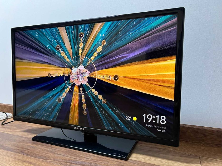 Телевізор Samsung UE32EH4000 діагональ 32" в хорошому стані