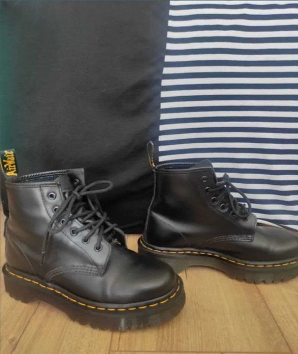 Чоботи Dr Martens