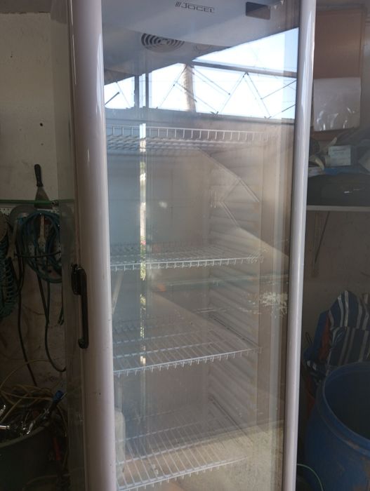 Vitrine vertical porta de vidro