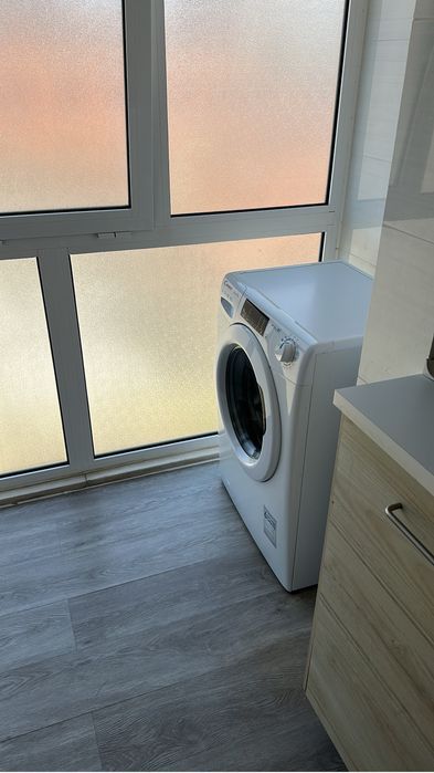 Aluga-se apartamento