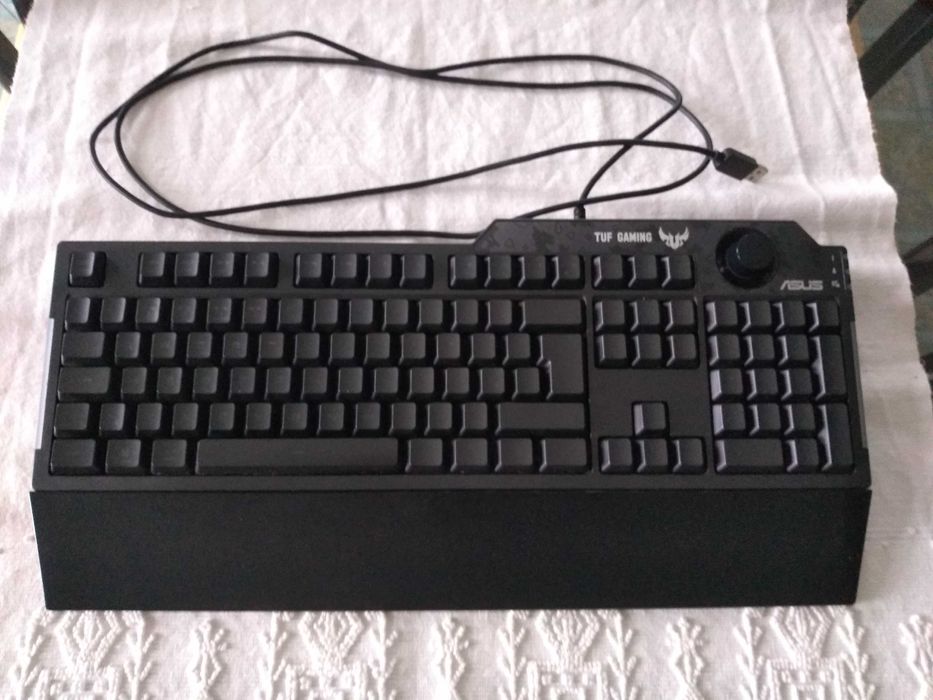 Teclado ASUS TUF Gaming K1 PT Black, como NOVO!