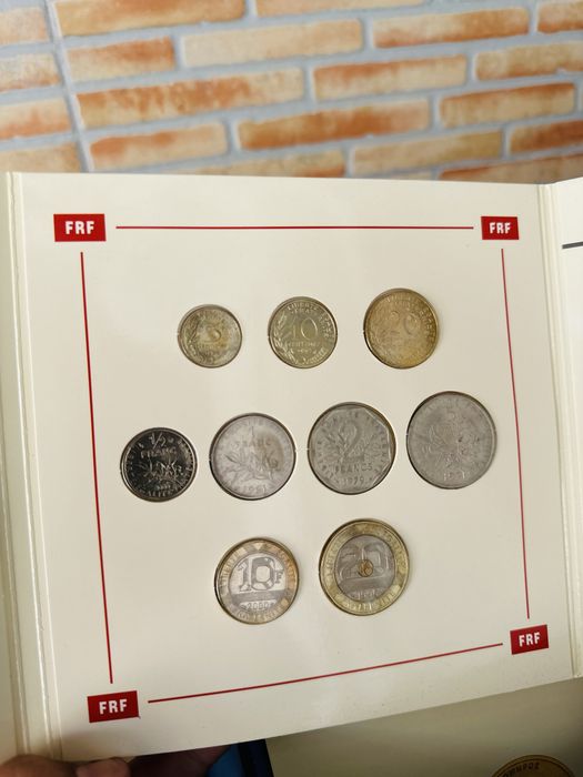 Ultimas moedas correntes Pre-Euro, Philae