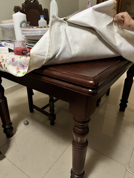 Mesa e cadeiras sala de jantar