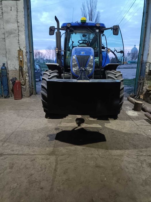 Передня навіска на трактора NEW HOLLAND T6090 RС СLASSIK