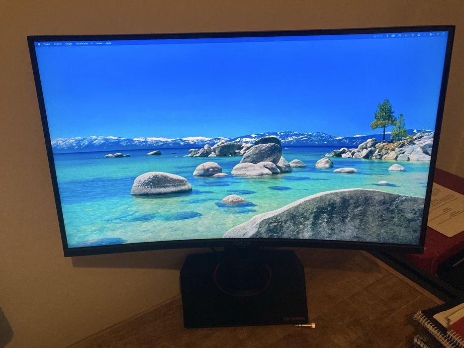 Monitor Asus - Ecrã curvo TUF 24” (60cm)