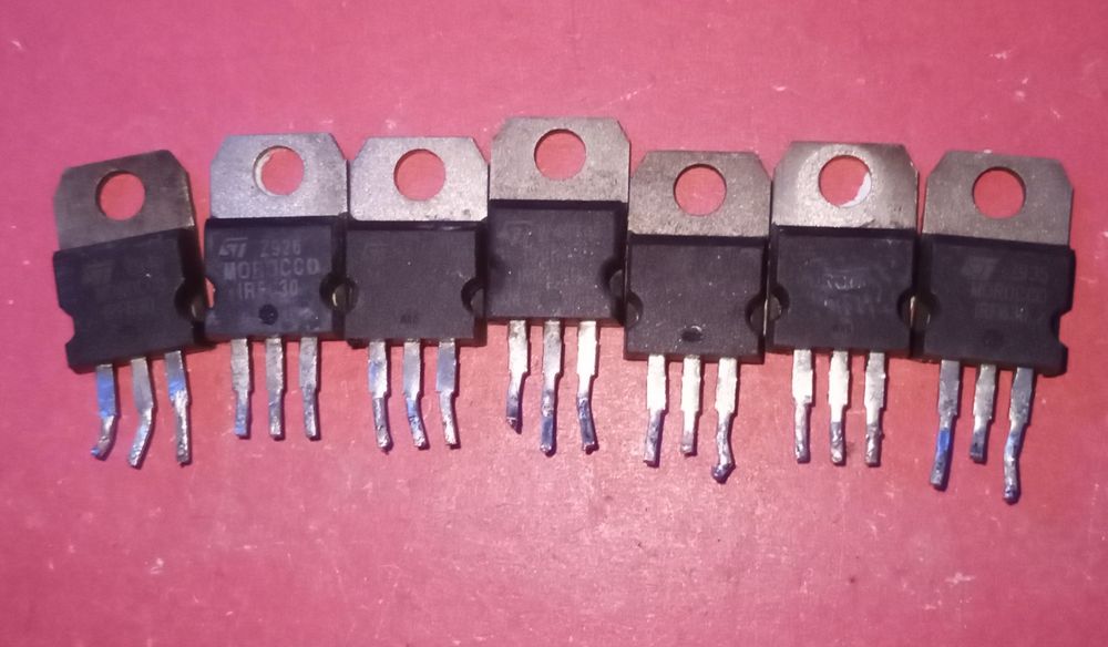 Лот  7 шт за 65  грн транзистор IRF630