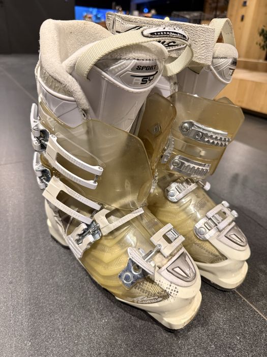 Buty narciarskie ATOMIC