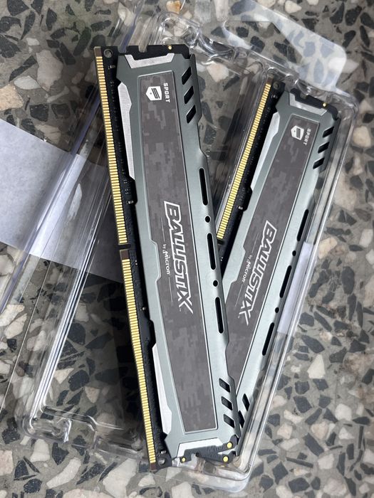 Pamięć RAM Ballistix DDR4 16 GB - 2x8 GB  2400 Mhz