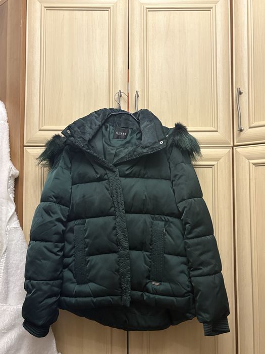 Куртка guess демисезонная,зимняя