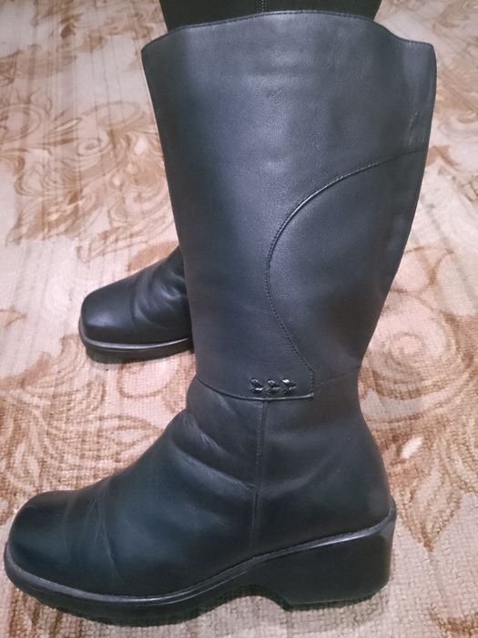 Чоботи жіночі, шкіряні, 41 розм.