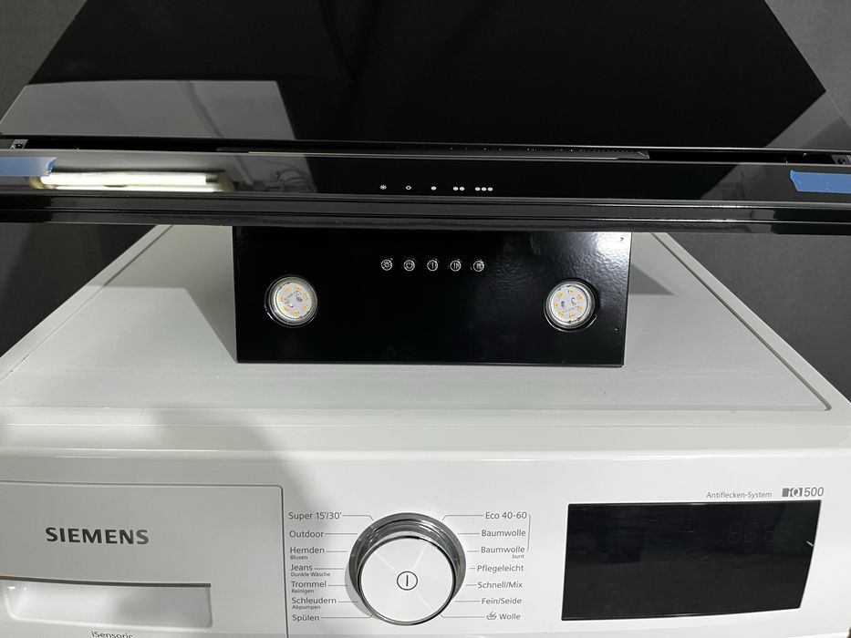 Кухонна витяжка Witt 60 см чорне скло