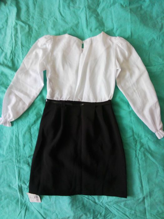 комбинированное платье детское（школьная форма）новое