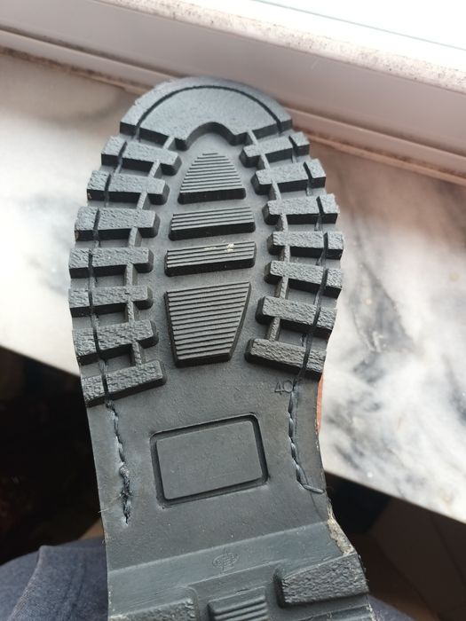Bota couro  n. 40 modernas