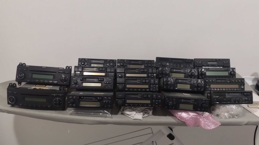 Auto rádios originais dos anos 70 , 80 , 90 ,2000 e mais modernos