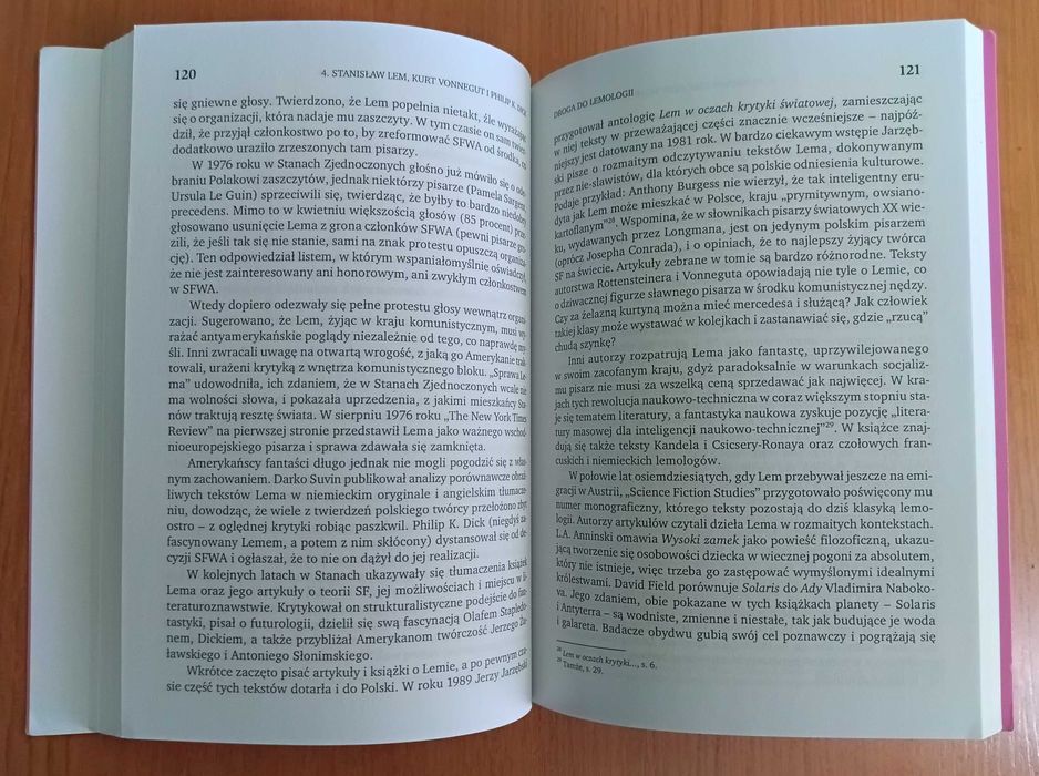 Dominika Oramus "O pomieszaniu gatunków"