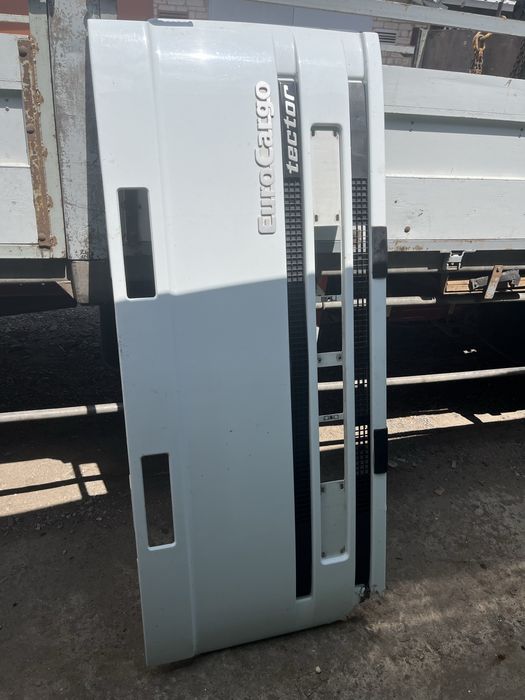 Продам капот на івеко