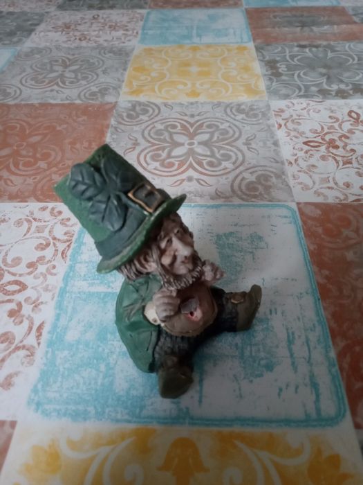 Figurka karzełek irlandzki stary