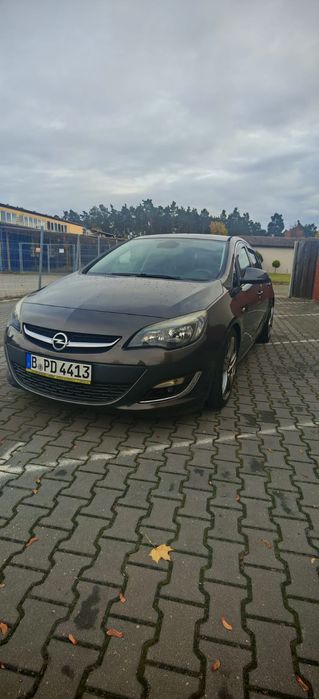 OPEL ASTRA 1.4 Turbo Sprowadzony!!