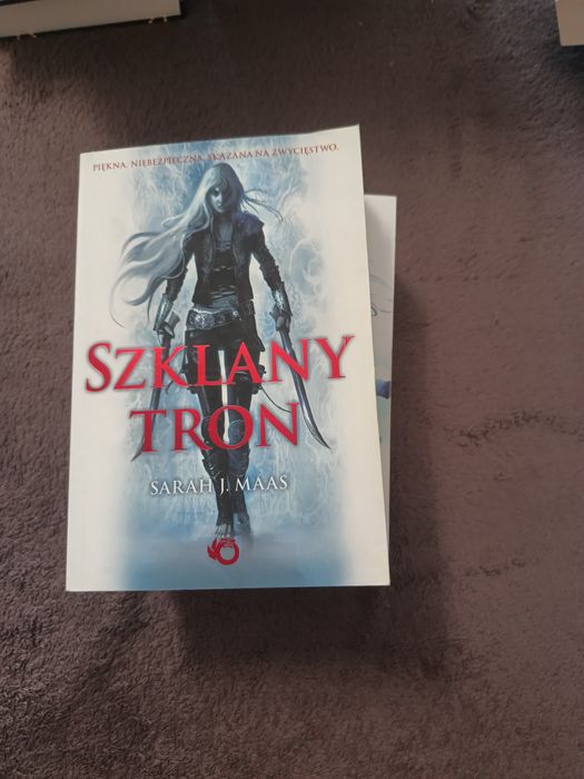 Szklany tron - Sarah J. Maas