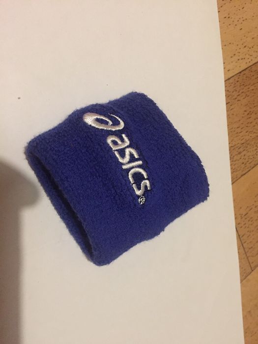 Два напульсника по цене одного, много других объявлений