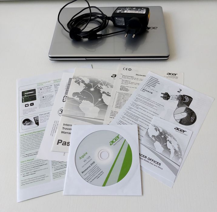 Компактный нетбук Acer AspireV5-123-12104G50nss(NX.MFREU.003)