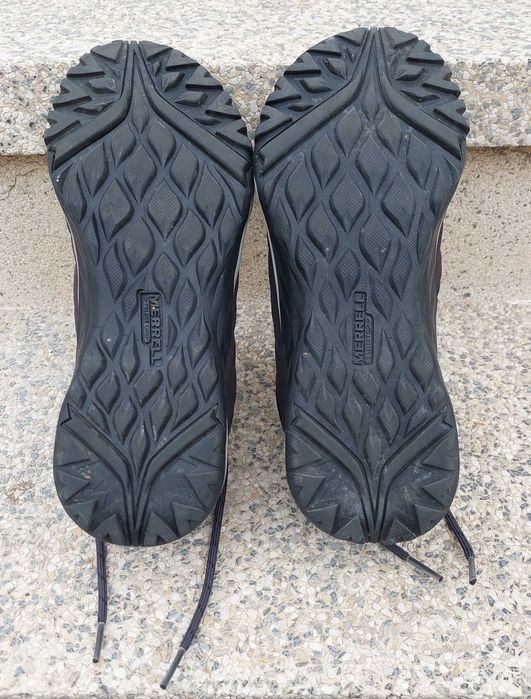 2 pares de Ténis senhora