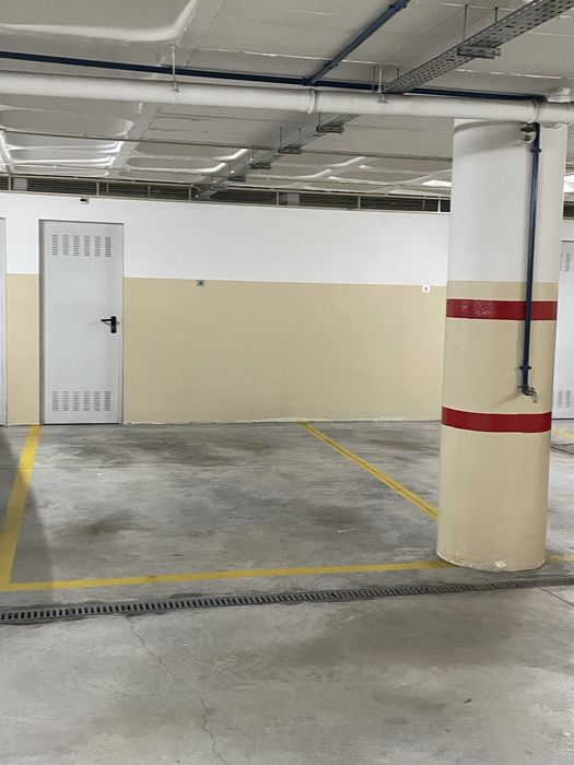 Aluga se lugar de garagem perto HSJ