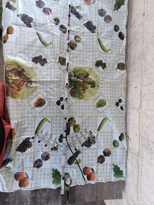 Антена з кріпленням