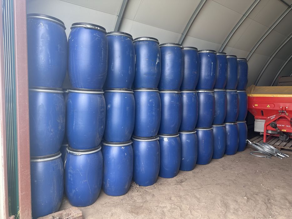 Beczka plastikowa z deklem 120L.