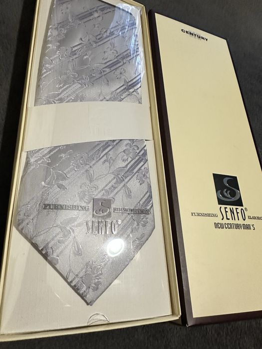 Галстук оригинальный в подарочной упаковке