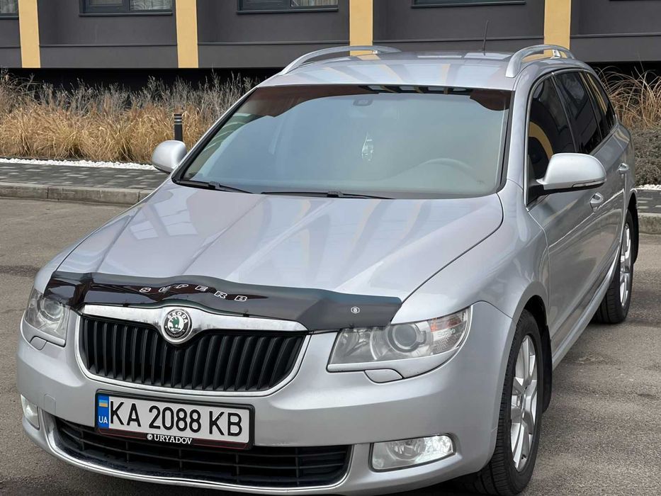Продам Шкоду Суперб 2.0 дизель Автомат