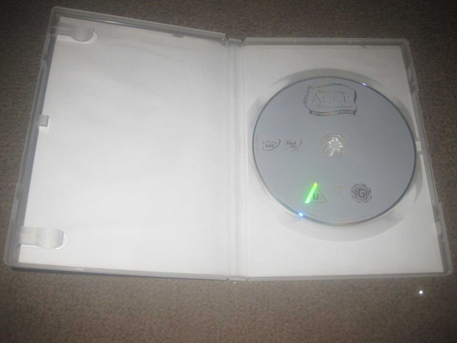 DVD "Alice no País das Maravilhas" da Walt Disney