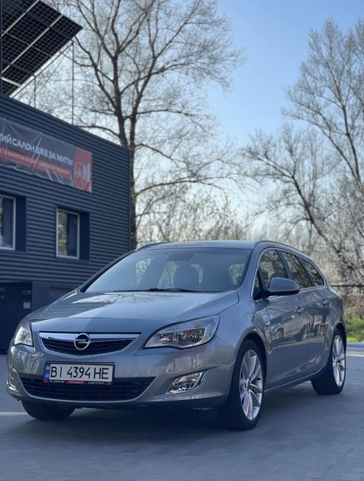 Opel Astra J Sports Tourer 1.7 CDTI
