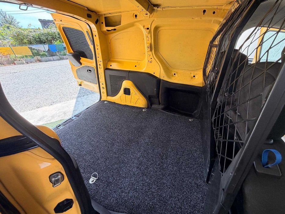 Citroen Berlingo 3 Lugares AUTOMÁTICA