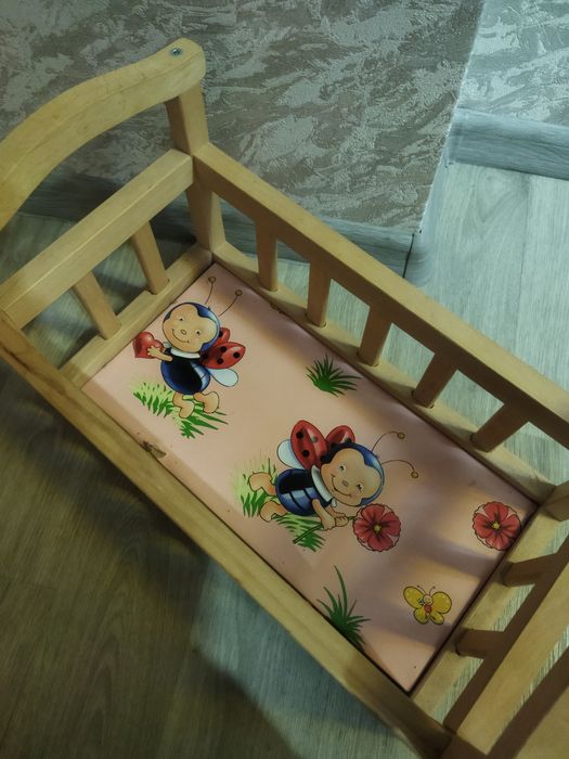 Продам іграшкове ліжко для ляльки