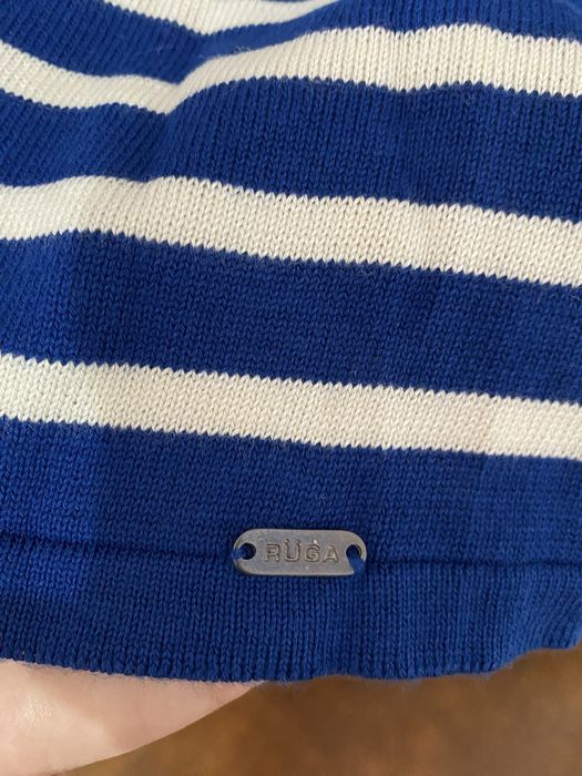 camisola azul e branca da RUGA