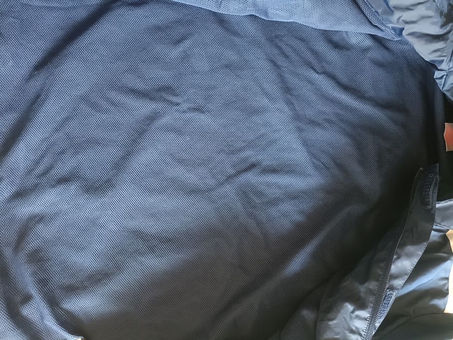 Młodzieżowa kurtka wiatrówka rozmiar 164. Adidas