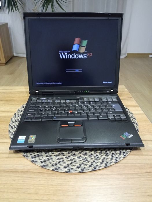 IBM ThinkPad R52 port LPT