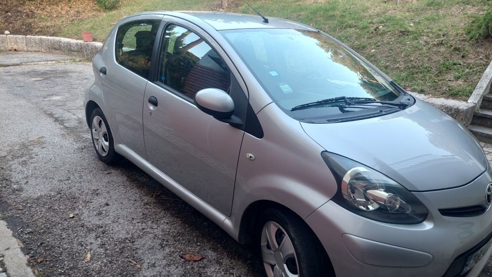 Toyota aygo 2013  ,preço não negociável