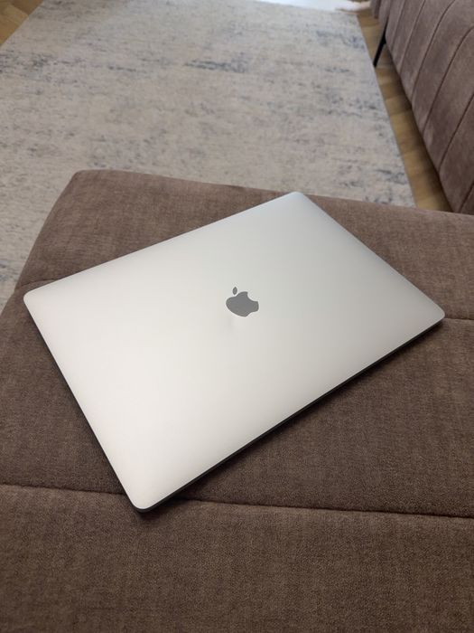 MacBook Pro 16 2019 і7 2.6 | 16gb Ram | SSD 512gb A2141 92 % АКБ