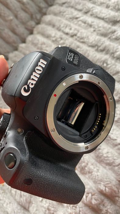 Фотоапарат Canon 800d