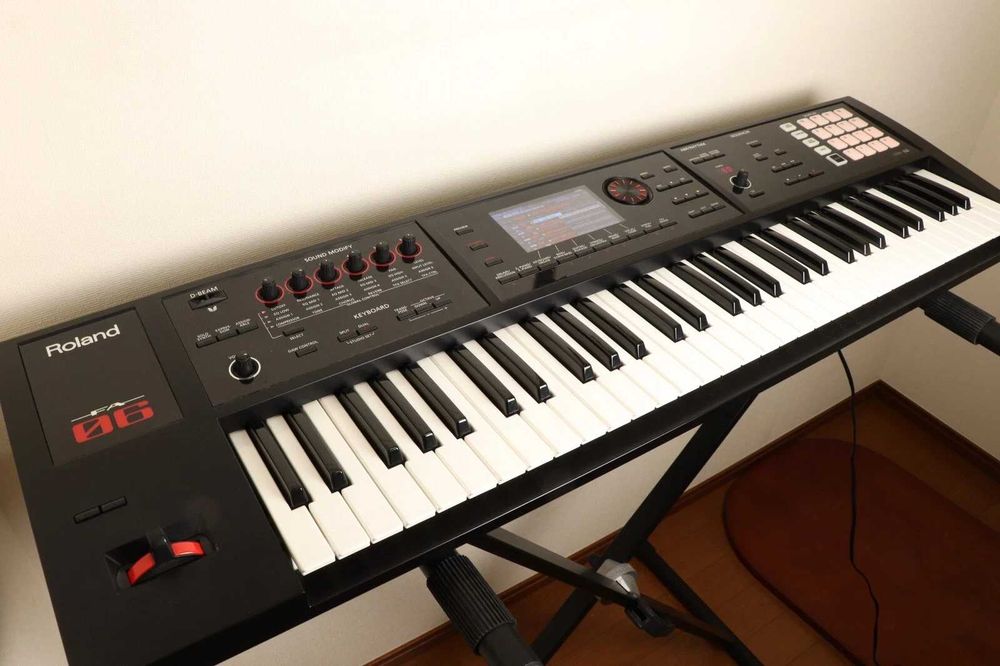 oland FA-06 – Workstation 61 teclas – Muito bom estado