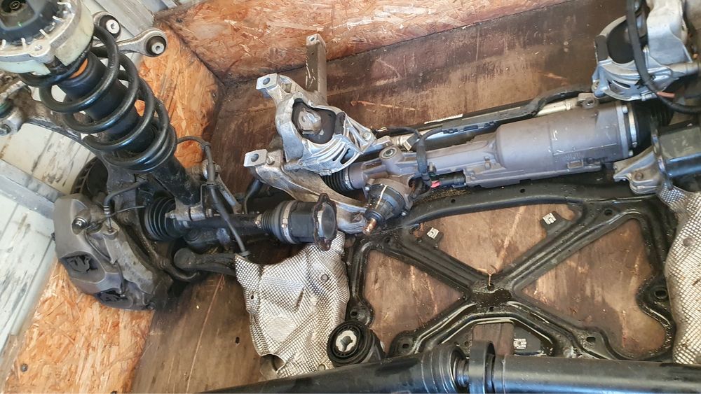 Комплектна підвіска передня-задня AUDI Q8 4M8